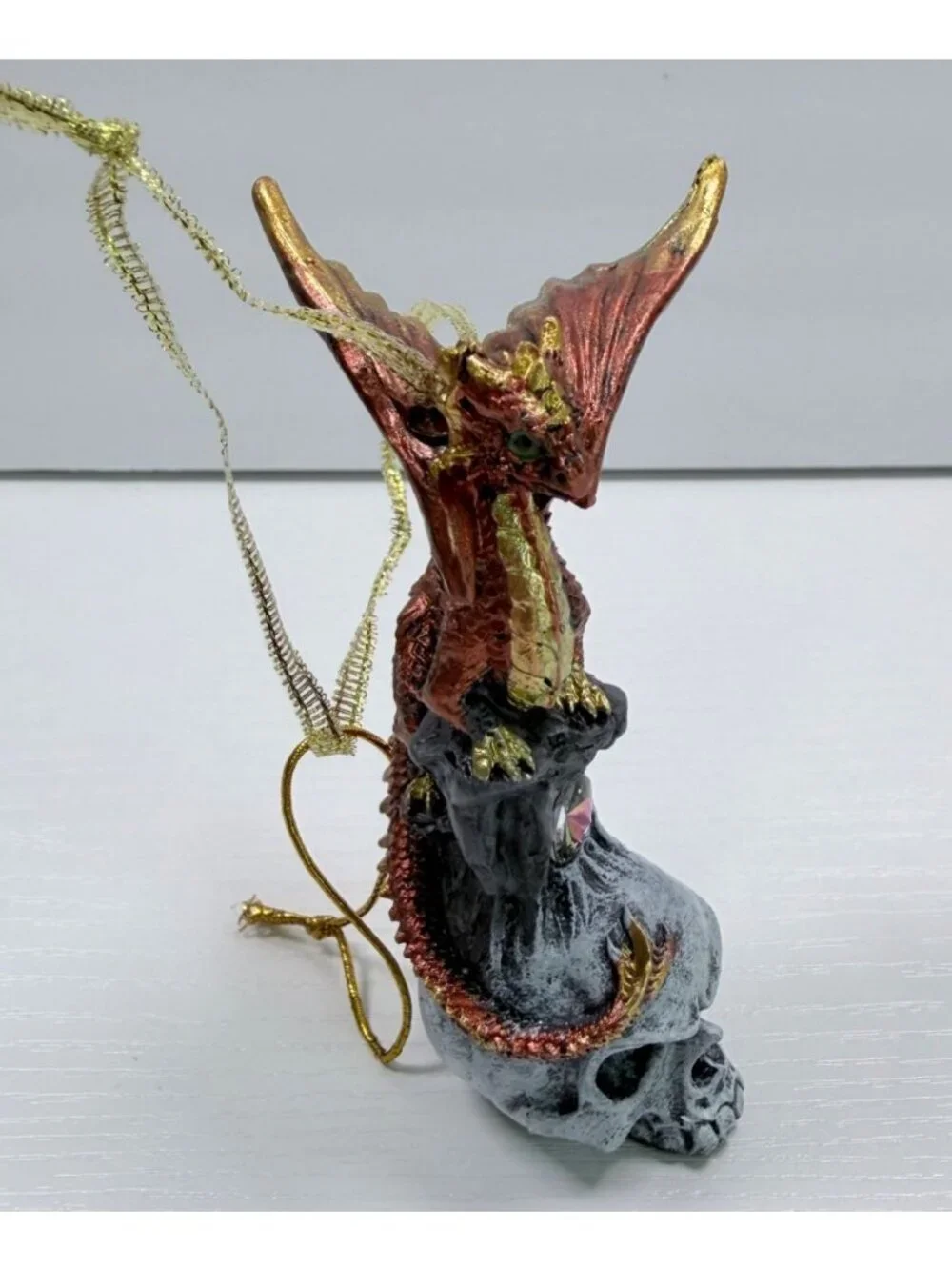 Dragon of Skull Hollow Fire Fantasy Ornament Design Toscano Gothic Skull Base